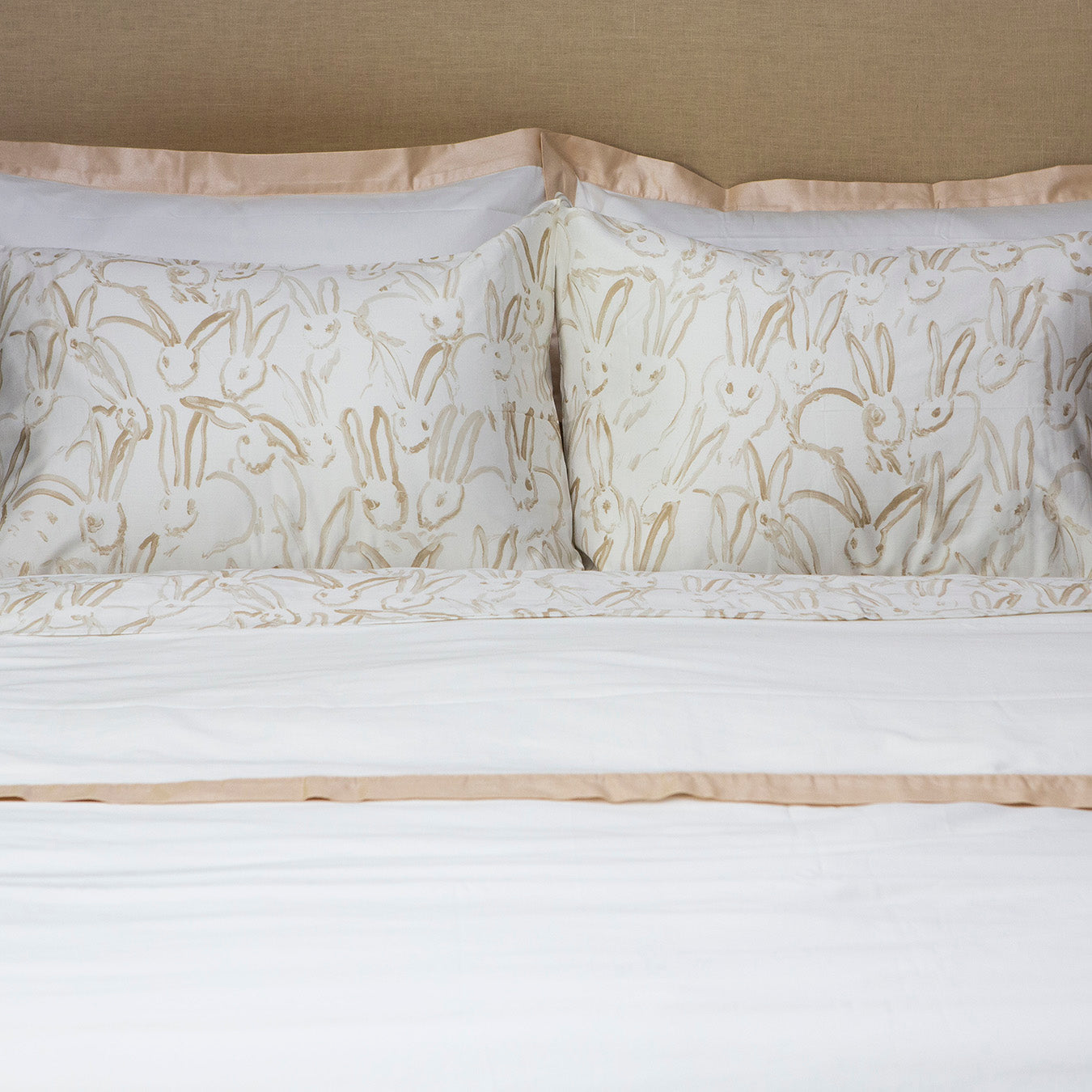 Rabbit Run Sheet Set in Gold