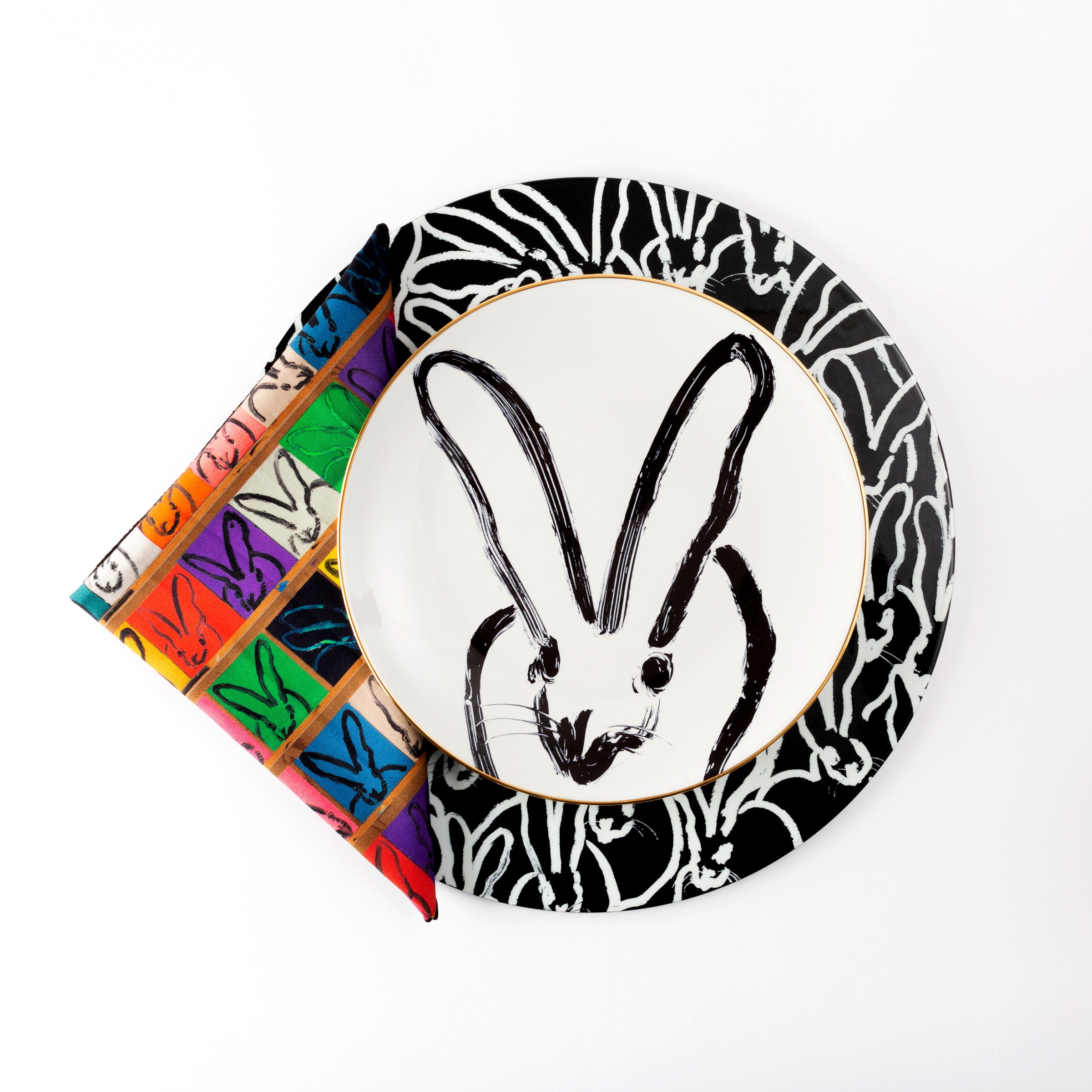 Rabbit Run Dinner Plate with Hand-Painted Gold Rim, Black, Set of 2